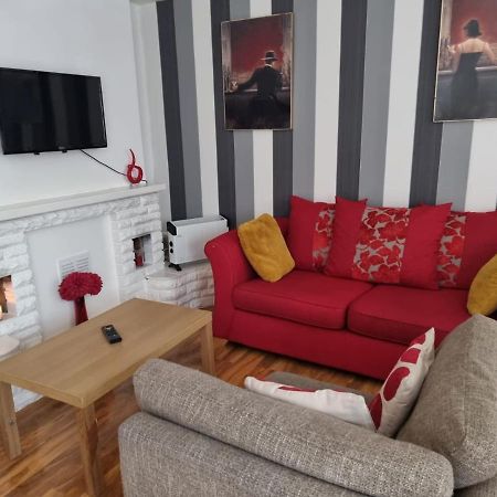 Rosewood Lodgings Special Offer For Student On Long Stay Manchester Exteriör bild