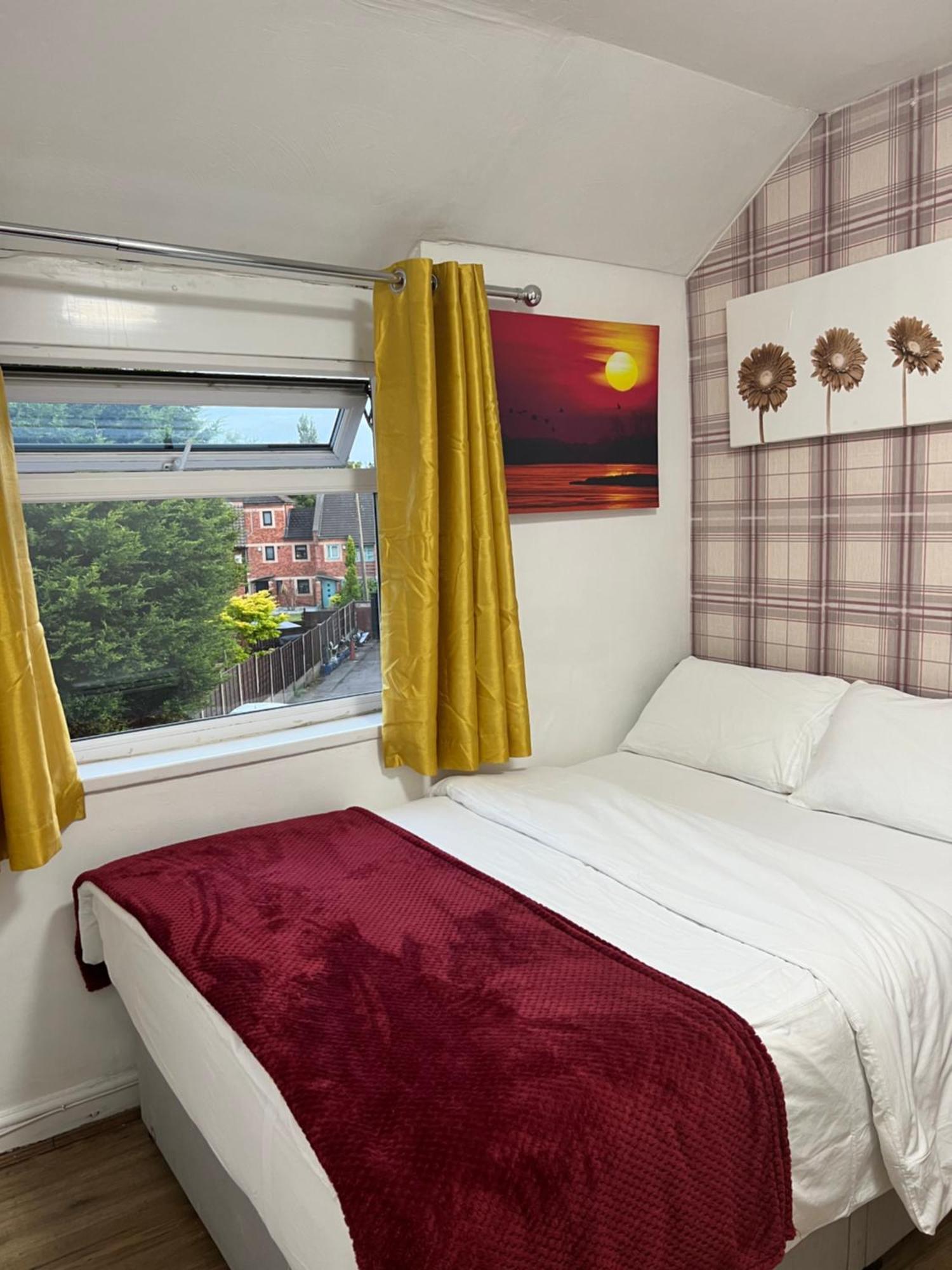 Rosewood Lodgings Special Offer For Student On Long Stay Manchester Exteriör bild