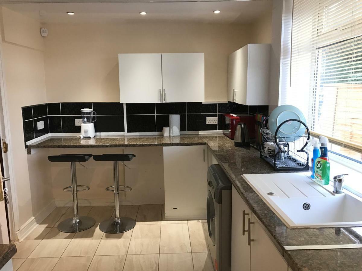 Rosewood Lodgings Special Offer For Student On Long Stay Manchester Exteriör bild