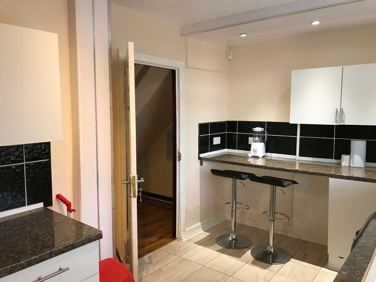 Rosewood Lodgings Special Offer For Student On Long Stay Manchester Exteriör bild